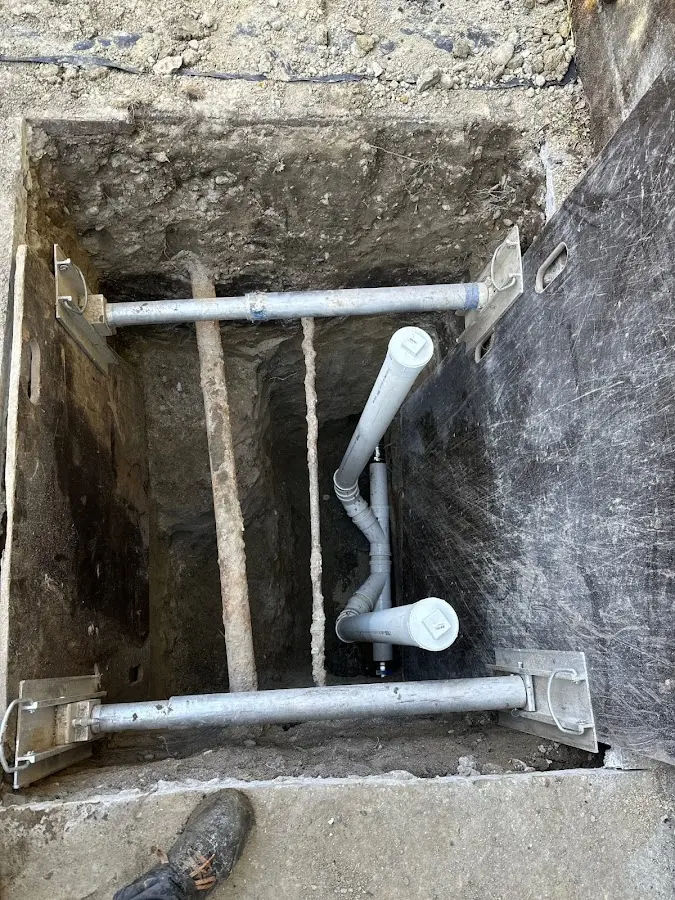 Experienced plumber completing Drain Cleaning work in Green Lake